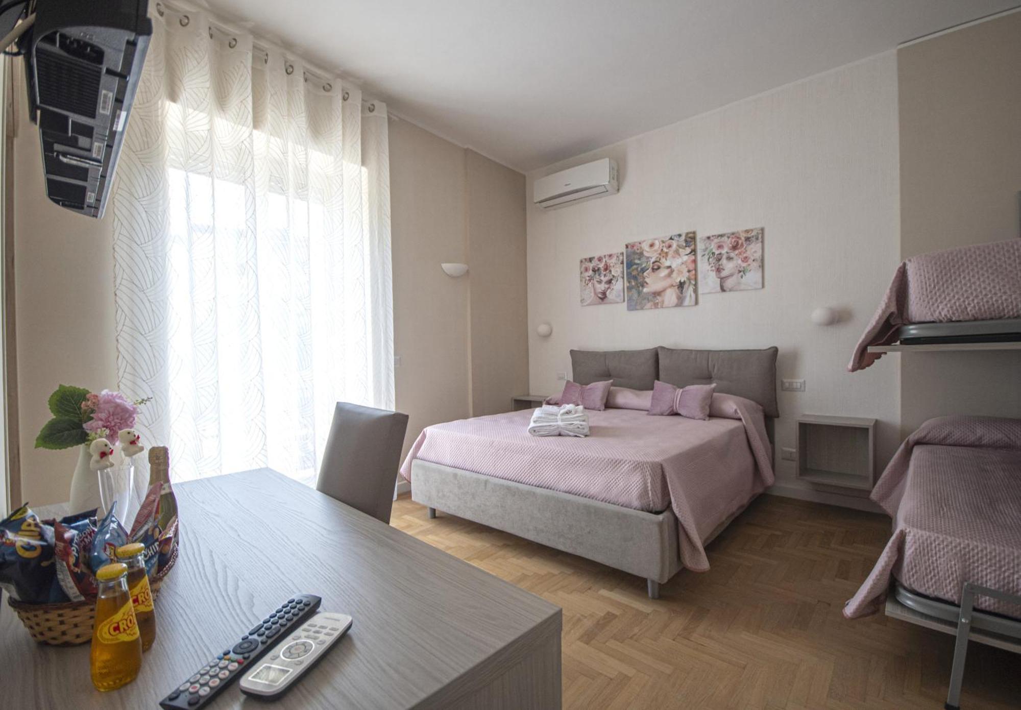 Double or Twin Room,1632973381:JPEG